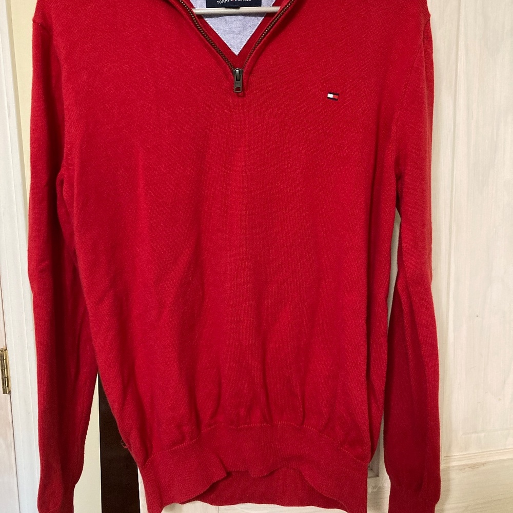 Men’s sweater